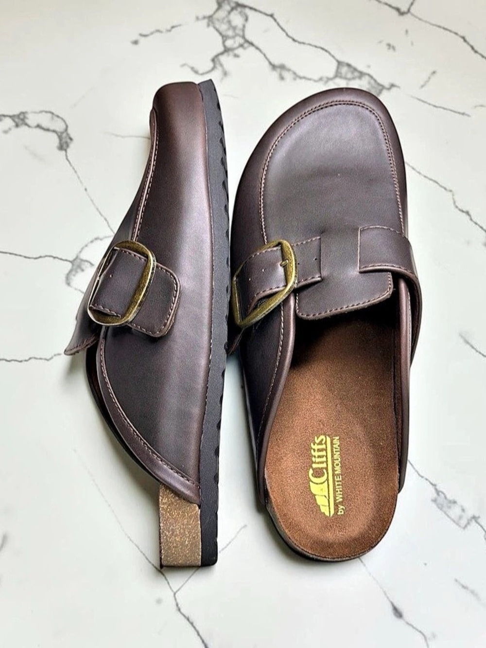 Clarks Buckle Loafers in Brown Like New - Picture 2 of 3